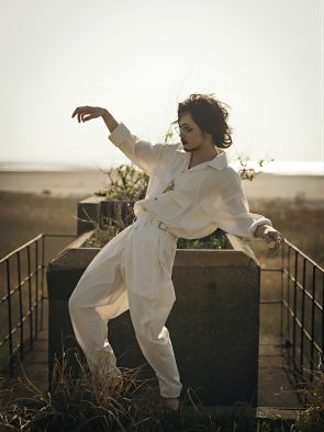 TOOBOEの「赦し」の想いがこもったTVアニメ『光が死んだ夏』ED主題歌「あなたはかいぶつ」MV公開＆配信開始