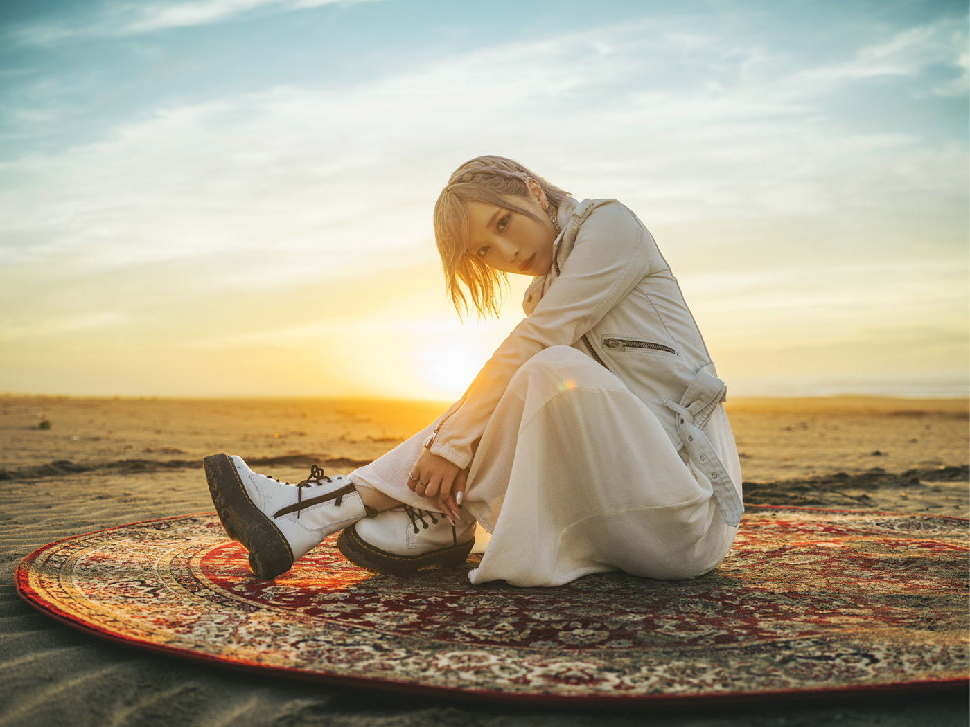 ReoNa、新曲「生命換装」配信リリース！TVアニメ『アークナイツ【焔燼曙明/RISE FROM EMBER】』最終話で音源初解