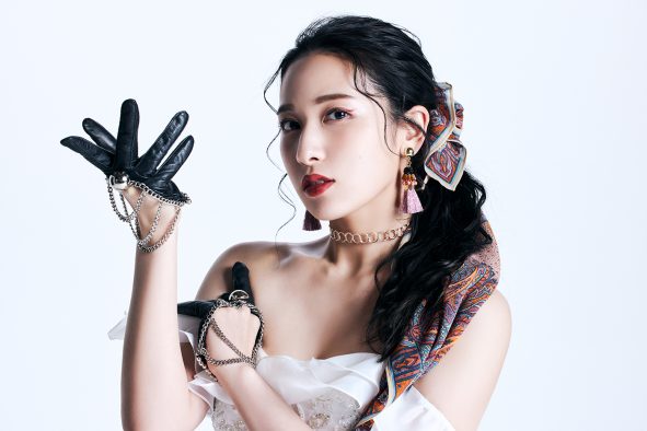 伊波杏樹 1stアルバム『Fiesta』のアナログレコードが発売決定！2024年のクリスマスライブも映像作品化