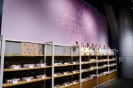 NiziUがSHIBUYA TSUTAYA 1Fをジャック！ニューアルバム『New Emotion』発売を記念した大型POP UPがスタート - 画像一覧（3/9）