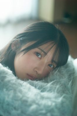 AKB48の次世代エース・佐藤綺星が写真集デビュー！“スマイル天使”のキャッチコピー通りの笑顔満載の仕上がりで本人のコメントも到着