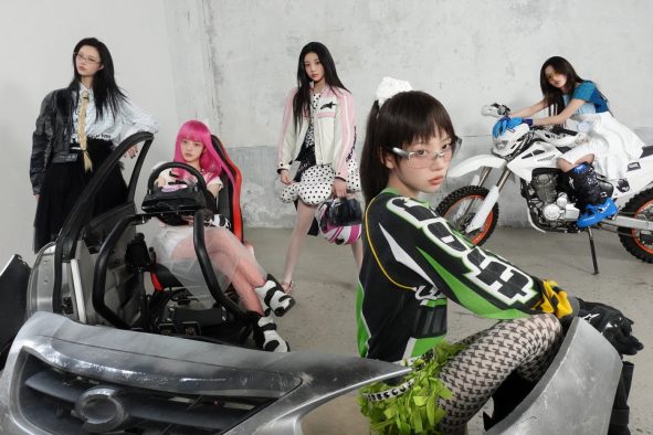 ILLIT、1st Single Album『NOT CUTE ANYMORE』オフィシャルインタビュー公開！「すべてが格別、かっこいいと感じていただけたら」