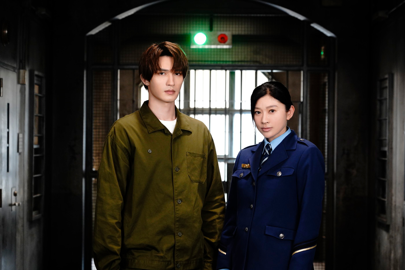 篠原涼子×ジェシー出演ドラマの拘置所セット公開！「（セットがリアル