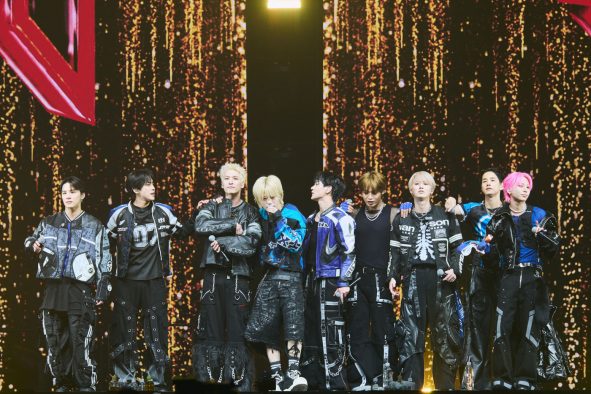 【ライブレポート】JO1『GMO SONIC』4年連続出演！しまじろう曲カバーや人気曲のEDMバージョンを含む全12曲をパフォーマンス