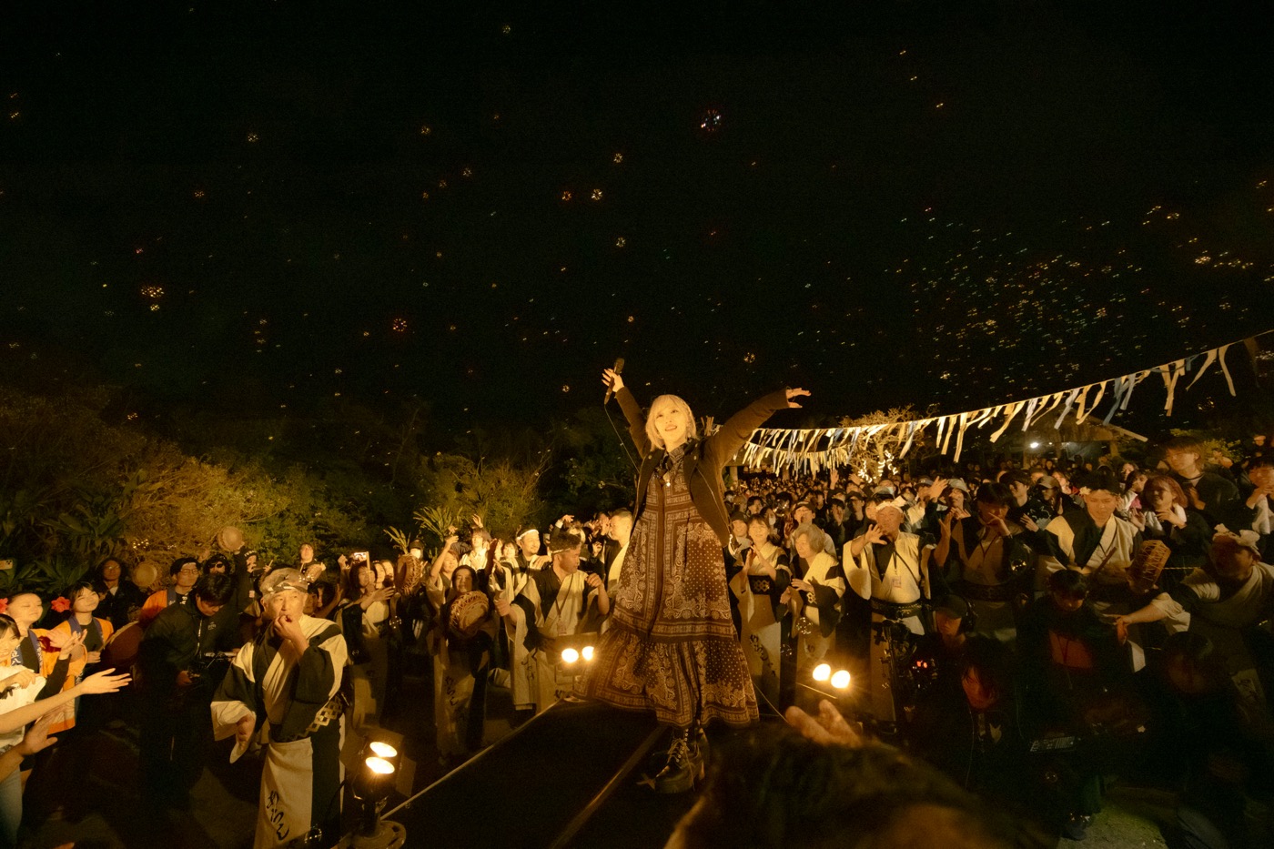 【ライブレポート】ReoNa、故郷・奄美大島で初の凱旋フリーライブ！ぴあアリーナMM2days開催決定