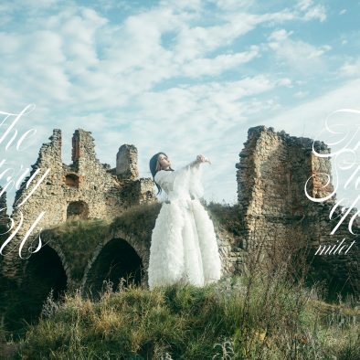 milet「The Story of Us」歌詞考察！『葬送のフリーレン』を知るほどに涙する、絆の強さ・深い愛情に満ちた言葉の意味