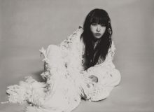 【歌詞全文あり】紫 今とは？「魔性の女A」「ウワサのあの子」がバイラルヒット！《教えてよ》が耳に残る「メンタルレンタル」から話題曲まで、新時代のオルタナティブ・アーティストに迫る