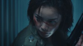 平手友梨奈、TVアニメ『マリッジトキシン』OP主題歌「Kill or Kiss」MV公開