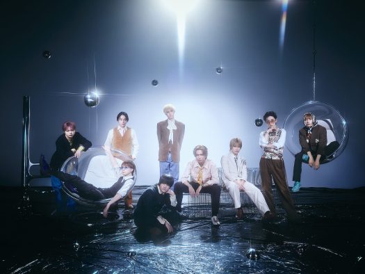 SUPER★DRAGON、ニューシングル「Call Me Asap / NUMBER」発売決定！煌びやかな空間に個性あふれる9人が佇む新アー写も公開