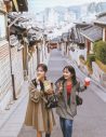 山下美月×加藤史帆が“キレイ”を求めて韓国へ！“#かとした”コンビが『CanCam』3度目のペア表紙 - 画像一覧（2/2）