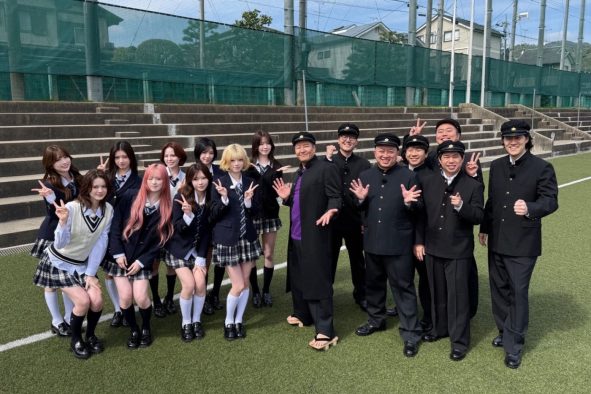 NiziU「学校かくれんぼ」に初参戦！「髪の毛がピンクだからって、見つけやすいと思うなよ！」（RIO）
