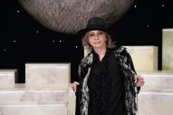 ロック界のレジェンド･HYDEが日本テレビ『夜の音』に登場！最新曲「THE ABYSS」を含む2曲を披露 - 画像一覧（3/5）