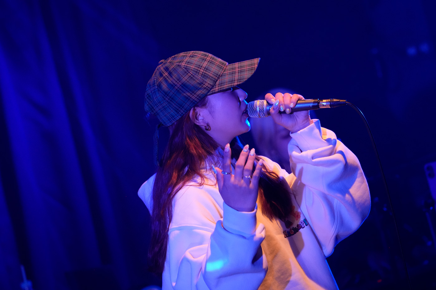 【ライブレポート】丸山純奈「みんなと3ヵ月連続で会えるという確実な約束ができてうれしい」ピアノ＆アコギの特別編成で魅せる
