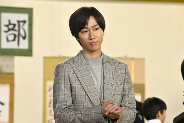 Snow Man阿部亮平、映画『君のクイズ』に出演！中村倫也演じる主人公・三島玲央の中学校の教師役