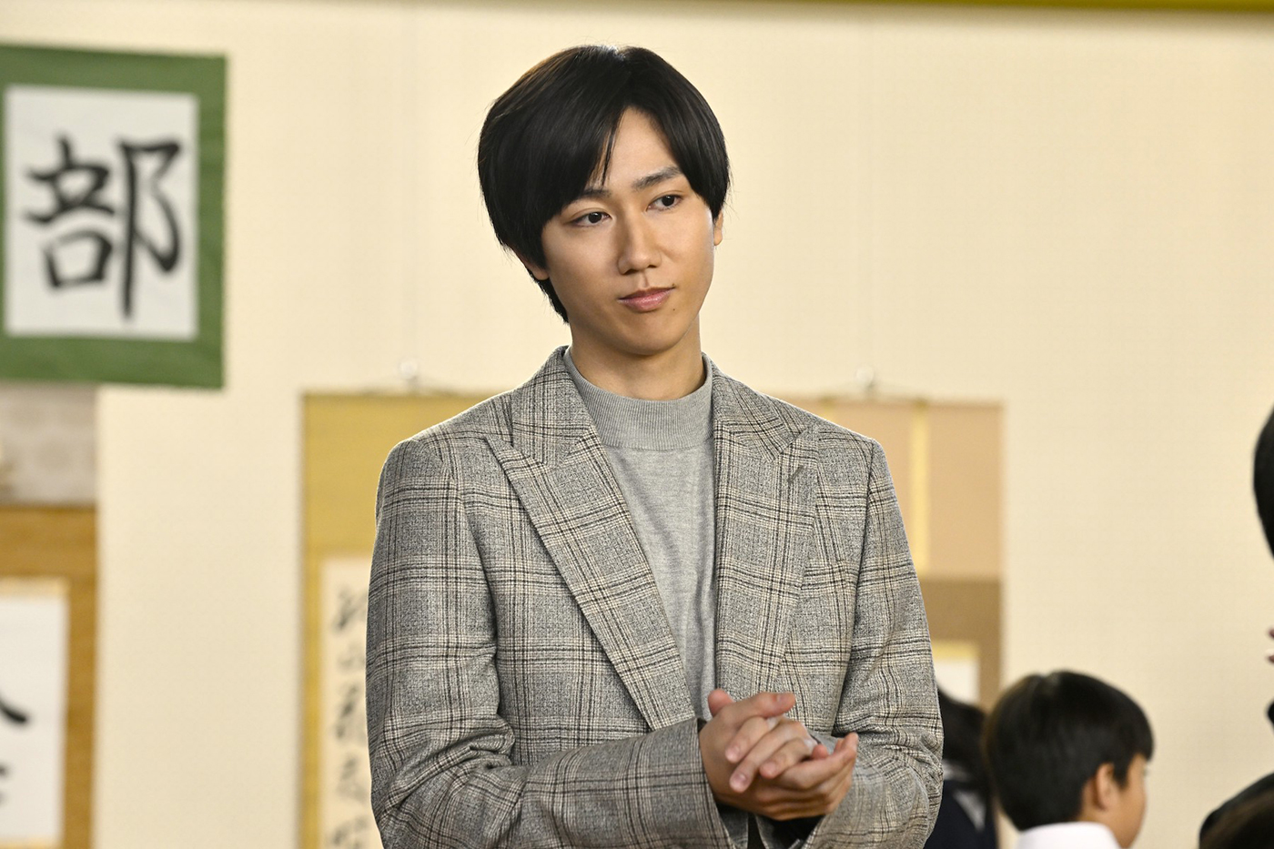 Snow Man阿部亮平、映画『君のクイズ』に出演！中村倫也演じる主人公・三島玲央の中学校の教師役