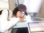 LE SSERAFIMがHYBE社屋を駆け回る！2ndスタジオアルバム最後のコンセプトフォト＆フィルム公開 - 画像一覧（3/7）