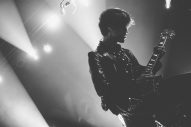 【独占レポート】松尾レミ「（YONCEは）大学時代にずっとライブハウスで一緒にやってきた仲間」『Suchmos The Blow Your Mind TOUR 2026』に共通点の多い同世代バンド・GLIM SPANKYが登場 - 画像一覧（4/34）