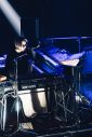 【独占レポート】松尾レミ「（YONCEは）大学時代にずっとライブハウスで一緒にやってきた仲間」『Suchmos The Blow Your Mind TOUR 2026』に共通点の多い同世代バンド・GLIM SPANKYが登場 - 画像一覧（16/34）