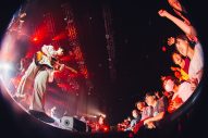 【独占レポート】松尾レミ「（YONCEは）大学時代にずっとライブハウスで一緒にやってきた仲間」『Suchmos The Blow Your Mind TOUR 2026』に共通点の多い同世代バンド・GLIM SPANKYが登場 - 画像一覧（24/34）
