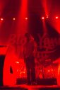 【独占レポート】松尾レミ「（YONCEは）大学時代にずっとライブハウスで一緒にやってきた仲間」『Suchmos The Blow Your Mind TOUR 2026』に共通点の多い同世代バンド・GLIM SPANKYが登場 - 画像一覧（28/34）