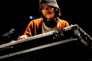 【独占レポート】Suchmosと長岡亮介でペトロールズ「雨」披露！人生においても欠かせない味方であり続ける2組が鳴らす音楽に心満たされる『Suchmos The Blow Your Mind TOUR 2026』福岡公演 - 画像一覧（19/31）