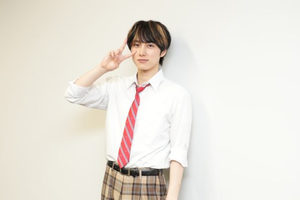 INI尾崎匠海「初日の撮影が制服というところが激熱です（笑）」田中麗奈×古川雄大W主演ドラマ『親愛なる夫へ～完璧な妻の嘘～』がクランクイン