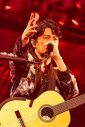 【ライブレポート】福山雅治が“ライブハウス武道館”でニューアルバム『超新星』ジャケットをサプライズ公開 - 画像一覧（1/10）