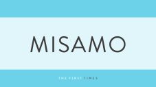 TWICEミナ、サナ、モモ（MISAMO）がモノトーンドレスで魅了！圧巻のビジュに「美しすぎる」の声 - 画像一覧（1/1）