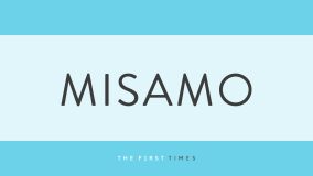 TWICEミナ、サナ、モモ（MISAMO）がモノトーンドレスで魅了！圧巻のビジュに「美しすぎる」の声