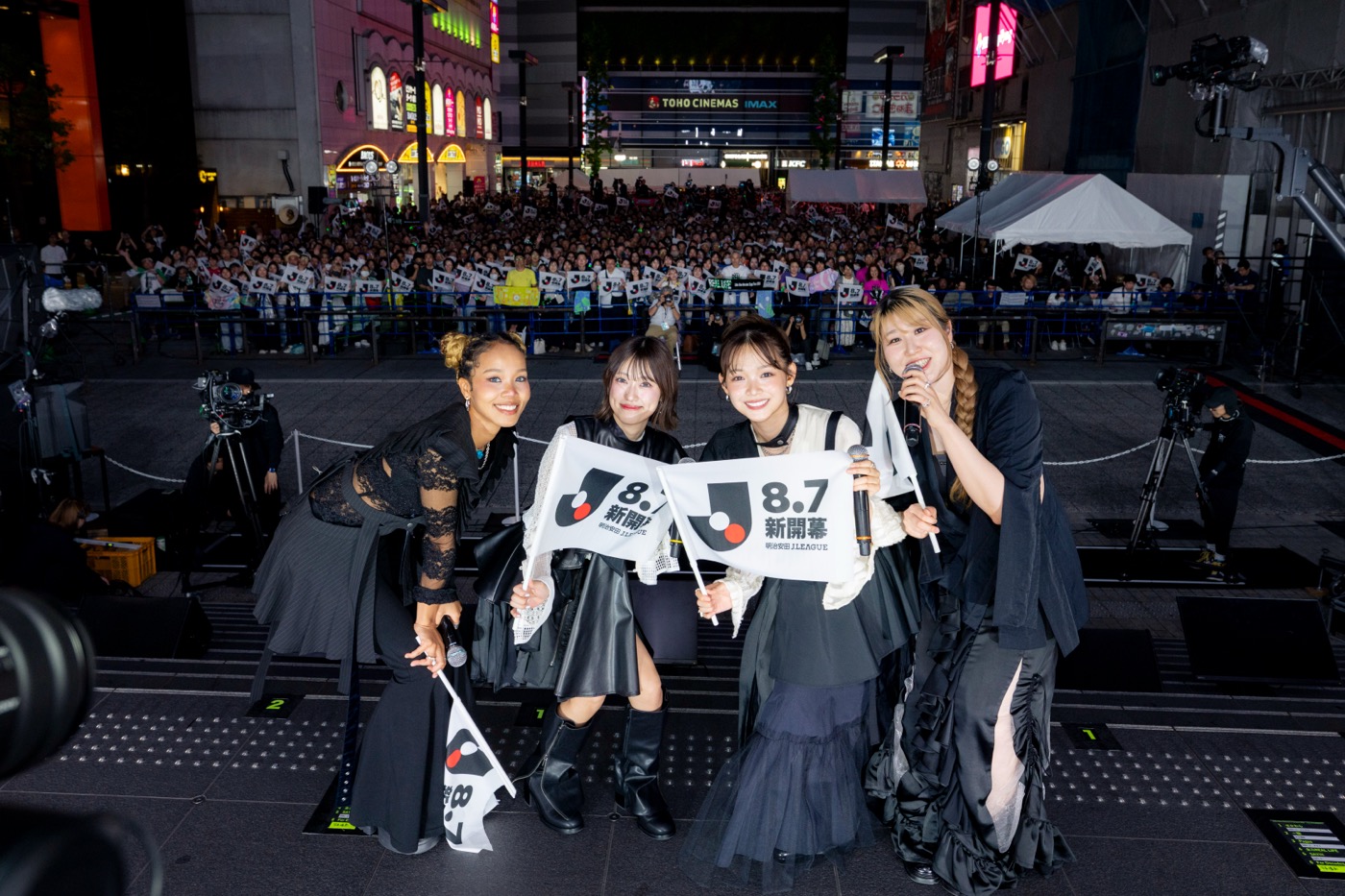 【ライブレポート】リトグリ、約3年半ぶりのフリーライブ開催！「ありがとね、いつも！」「大好き！」