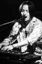 【独占レポート】SuchmosとThe Birthdayが鳴らす、ロックが秘める様々なロマンを盛大に浴びた『Suchmos The Blow Your Mind TOUR 2026』新潟公演 - 画像一覧（11/27）