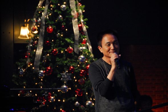 小田和正がホストを務める『クリスマスの約束』2008年、2009年、2010年の3作品がBlu-ray化決定