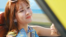騒がしい前列と人見知りの後列？畑芽育、久間田琳加、横田真悠、RIMA（NiziU）が「上海ハニー」をはしゃいで歌うEssential新CM公開 - 画像一覧（3/19）
