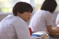松村北斗主演ドラマ『告白－25年目の秘密－』今夜スタート！第1話のあらすじ＆新場面写真公開 - 画像一覧（4/6）