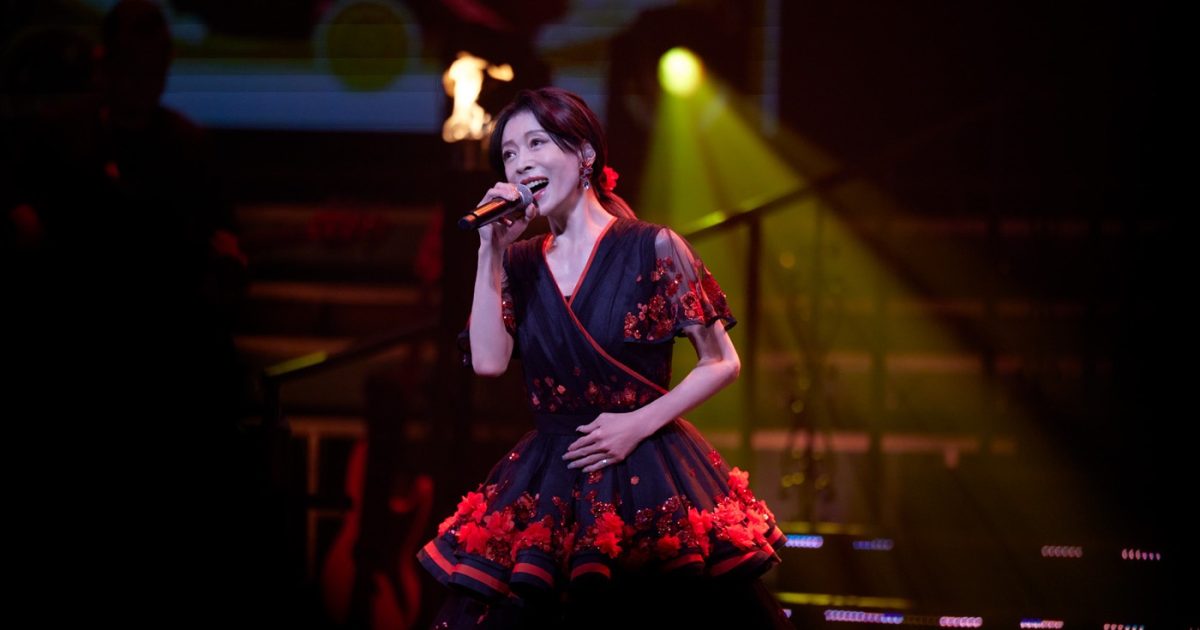ライブレポート】中森明菜、バースデー公演を開催！「デビューしてから