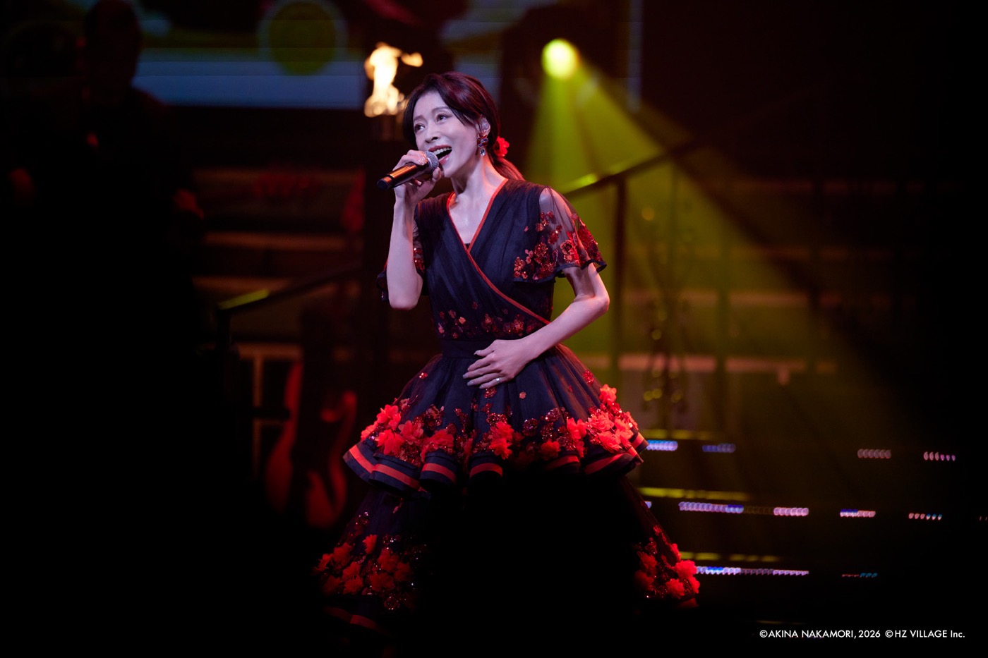 【ライブレポート】中森明菜、バースデー公演を開催！「デビューしてからずっと応援してくれるみんなが大好きだ！」