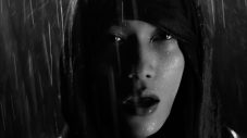 INI、池﨑理人オリジナル楽曲「Backseat」MV公開！「あえて“赤”を纏った意味や、ブルーとのコントラストにも注目してほしい」 - 画像一覧（5/7）