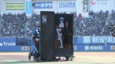 星街すいせいが105キロの“剛速球”でストライク！初音ミクが見守るファーストピッチに「球早すぎ」「さすがすいちゃん」と反響 - 画像一覧（3/3）
