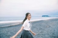 日向坂46渡辺莉奈、乃木坂46川端晃菜、櫻坂46山田桃実ら7人の現役女子高校生アイドルが裏表紙を飾る - 画像一覧（4/24）