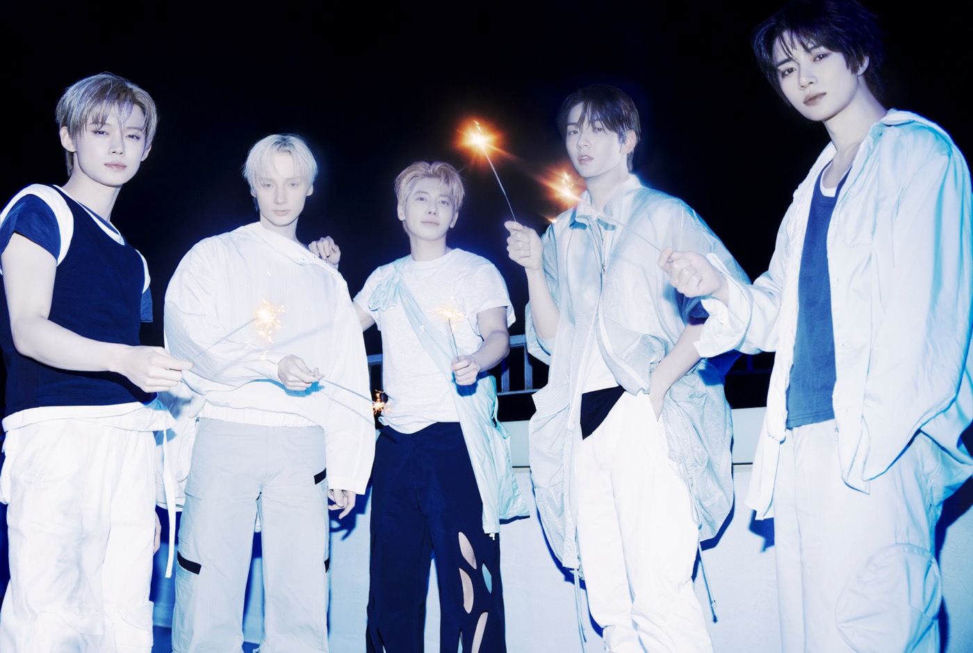 TOMORROW X TOGETHER新曲「セツナハナビ (Setsuna Hanabi)」MVで辛い時間を耐える姿を映し出す