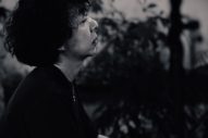 作家デビュー25周年の音楽家が、“小学校時代のクラスメイト”と新曲を発表 - 画像一覧（2/5）