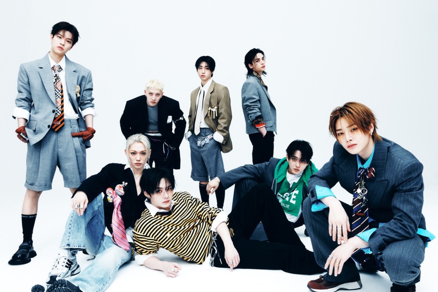 Stray Kids、ミニアルバム『SUIATSU』リリース決定！手元と口元が写ったティザービジュアル公開