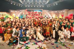 SixTONES『24時間テレビ』総勢130人によるボーダーレスLIVEを生披露