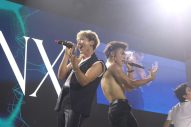 【レポート】上半身あらわ＆腕立て伏せの“筋肉パフォーマンス”で会場熱狂！筋肉美を武器にする└BHNX┘（ビーハンクス）『バンコク日本博2026』に登場 - 画像一覧（2/6）