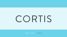 初の日本単独公演も大盛況！CORTISジェームスの彫刻のような美しい横顔＆秋冬ルックを着こなす姿に「かっっっこよすぎる！！」「PRADAとの相性抜群」 - 画像一覧（1/1）