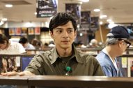 福山雅治、生田絵梨花らと“原点の街”渋谷へ！デビュー後初ライブの貴重映像も公開 - 画像一覧（12/12）