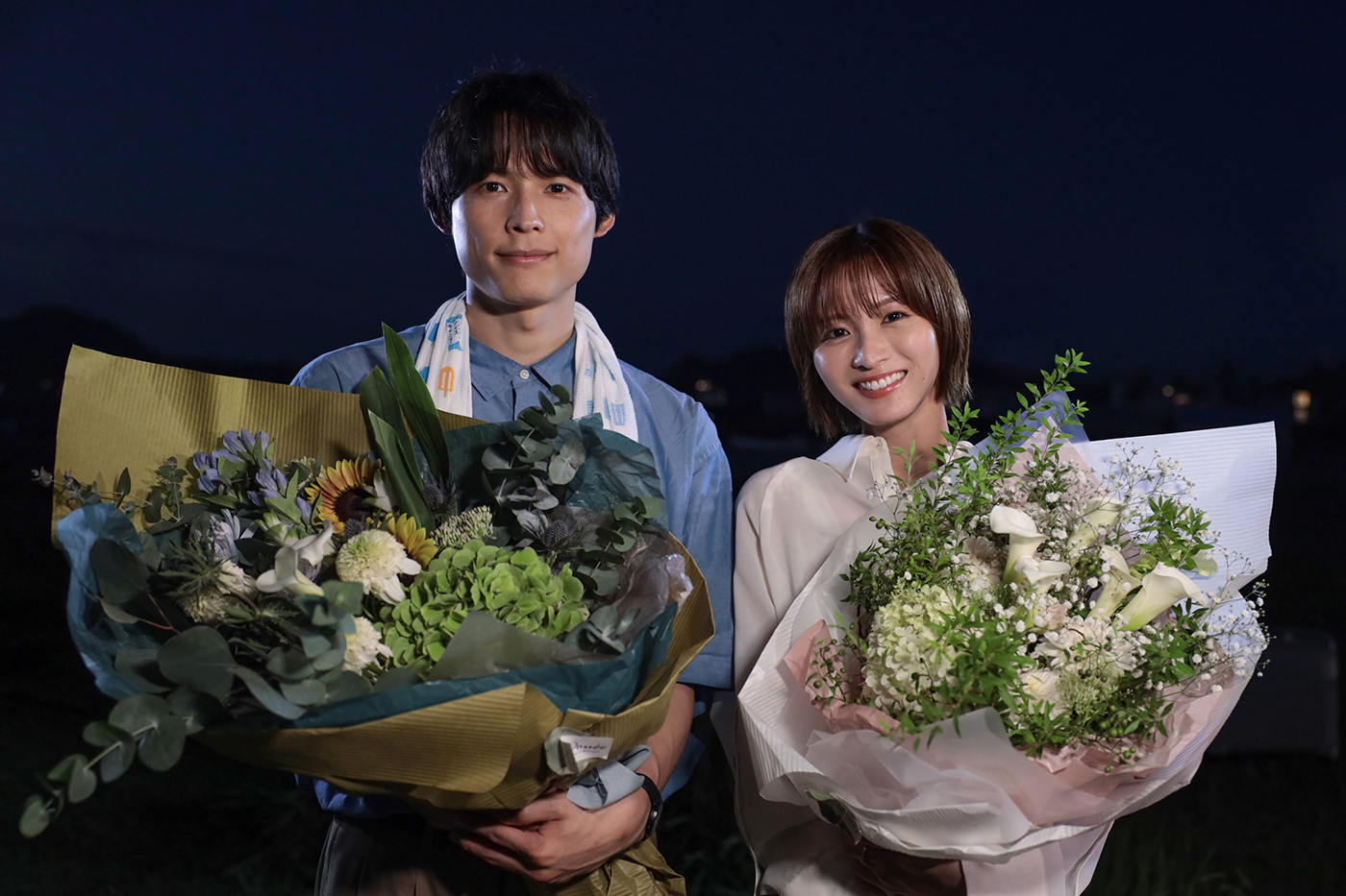 ドラマ『告白－25年目の秘密－』松村北斗＆岡崎紗絵がそろってクランクアップ！「本当にたくさんのことを学ばせていただきました」（松村）