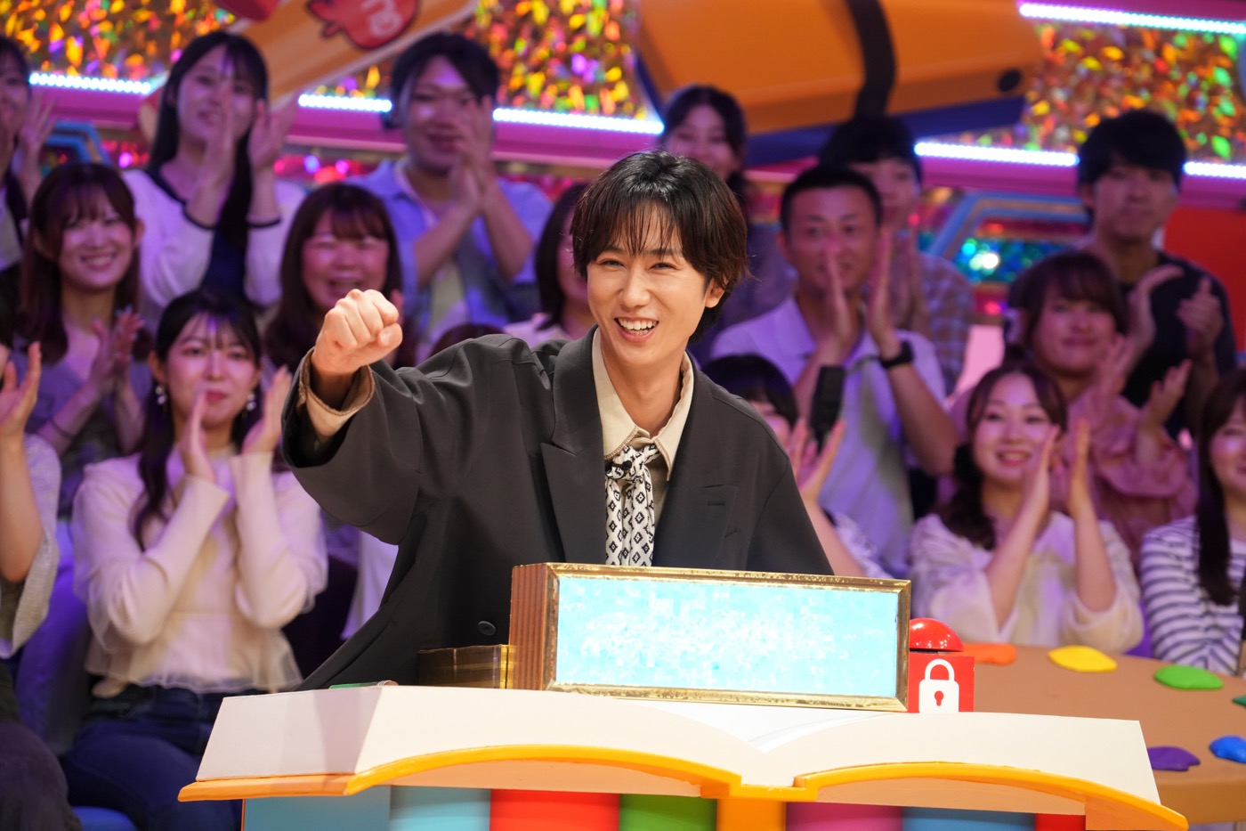 Snow Man阿部亮平、1000万円獲得へ超本気モード！モナキは抜群のチームワークで『小5クイズ』に挑む
