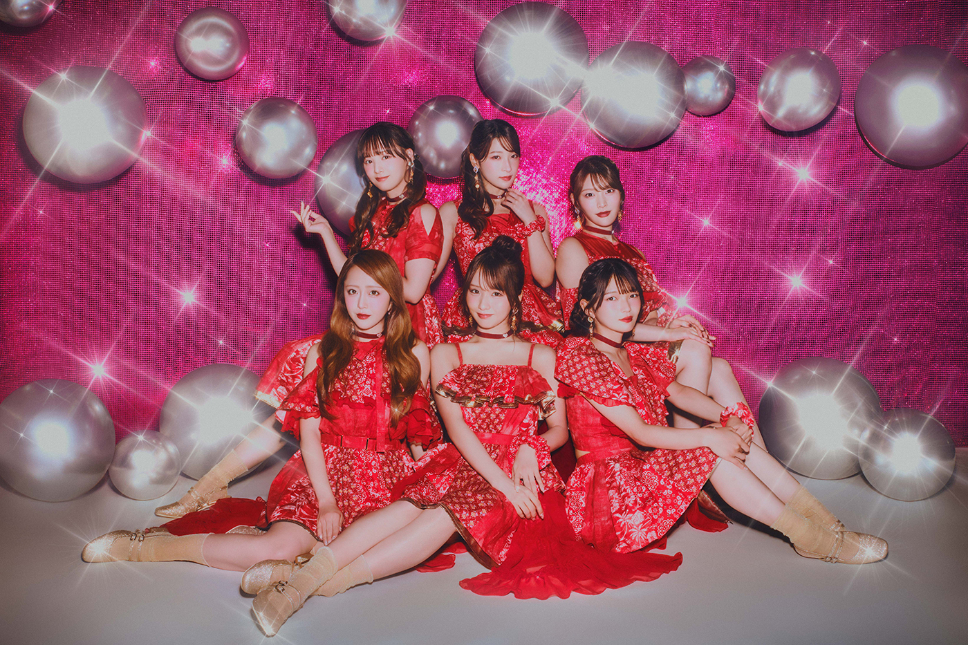 『佐久間宣行のNOBROCK TV』発のアイドル“DRAW♡ME”アイドル×ギャンブル×応援歌がテーマの「勝ち確♡ラヴ」でメジャーデビュー