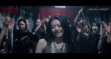 BABYMONSTER、新曲「DESERVE」の映画のワンシーンを思わせるMVティザーカット公開 - 画像一覧（2/4）